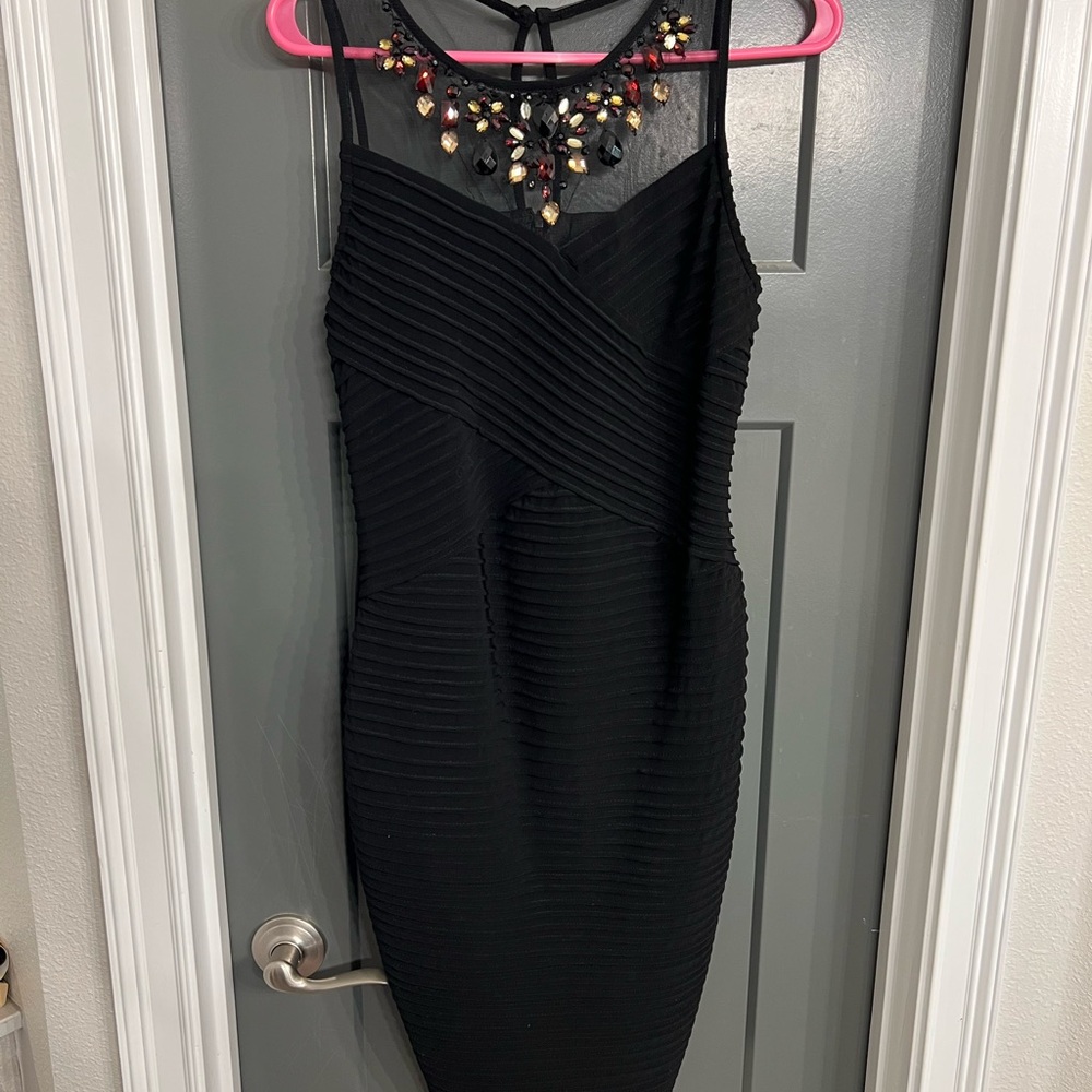 Scarlett Black Dress with Embellished Neckline. Fitted w/ ruching. Size 4